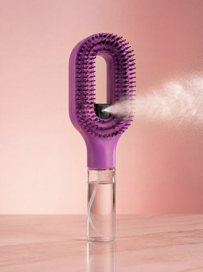 Brosse à cheveux démêlante avec son vaporisateur intégré